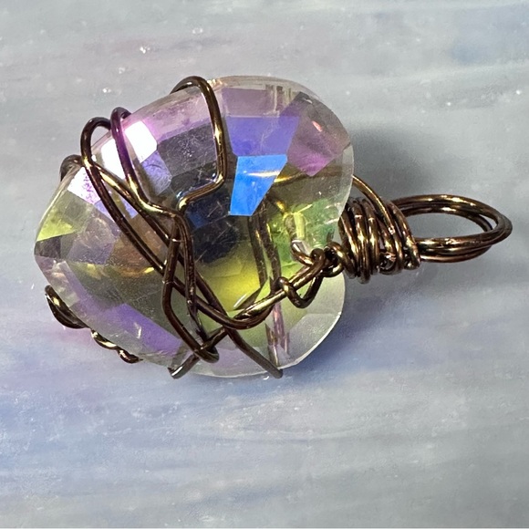 Handmade Heart Prism Crystal Pendant Necklace with faceted accents Wire-Wrapped - Picture 2 of 10